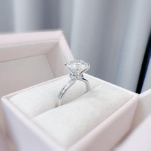 將圖片載入圖庫檢視器 3.01CT 3卡18K皇冠鑽石戒指