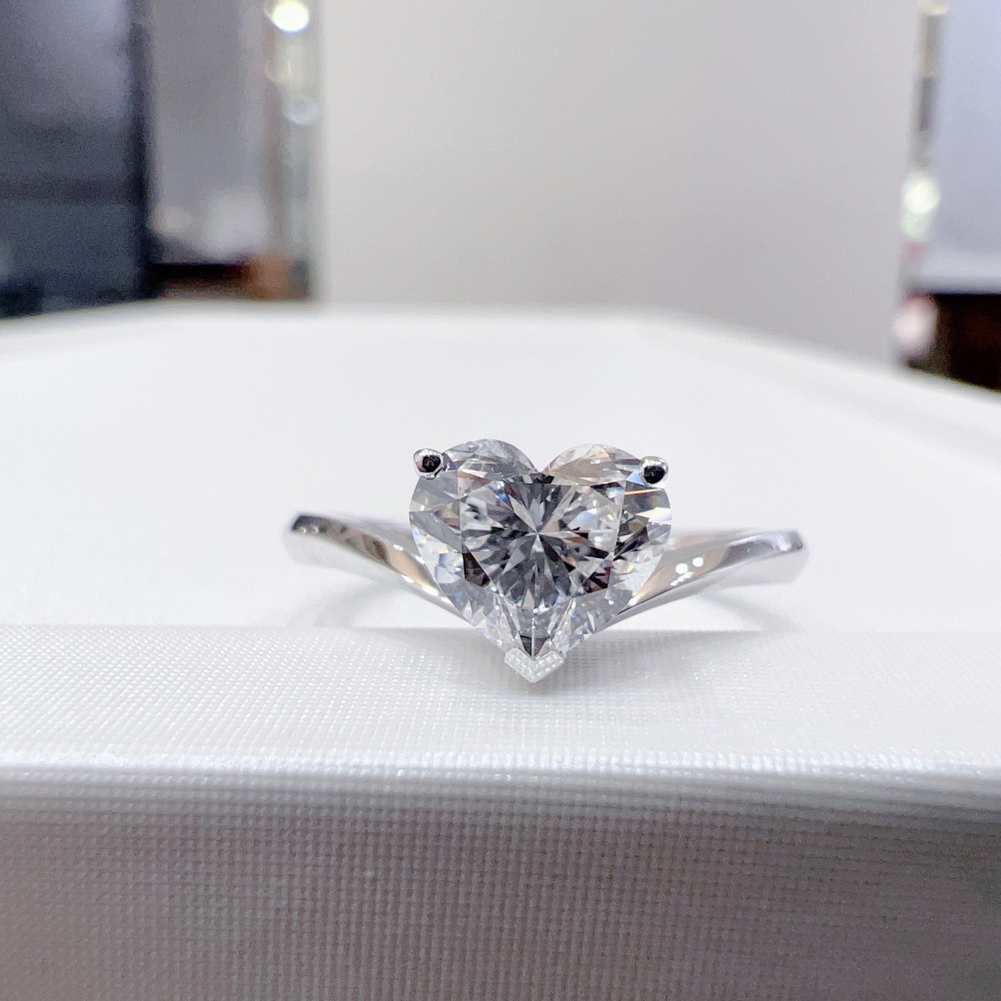 Only With You Diamond - 18K 白金心形鑽石戒指托求婚鑽石